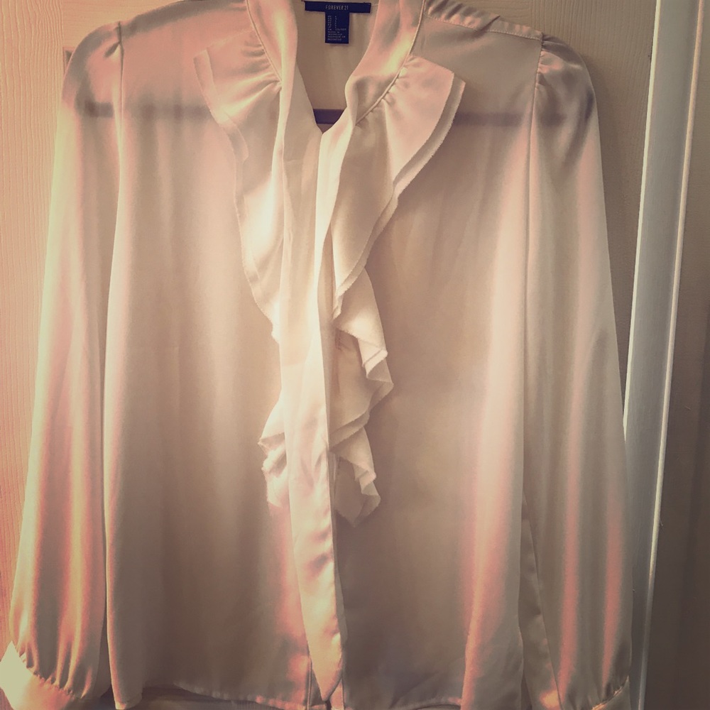 XXI white ruffle blouse